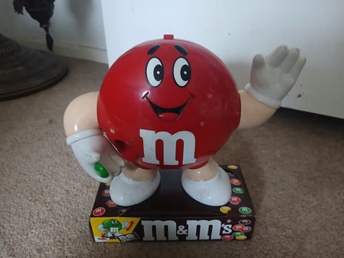 World one arm bandit - m&m's,