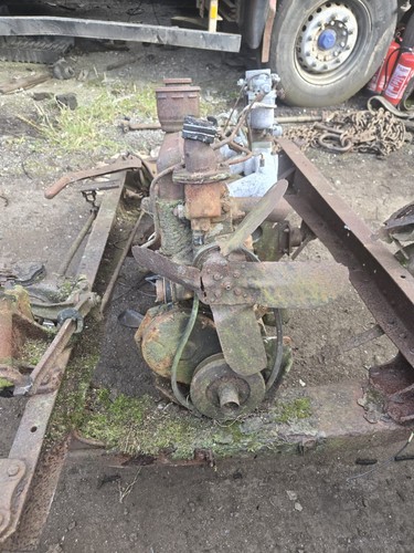 Bedford 300 petrol - 300, engine