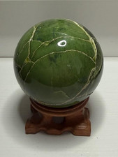 Green serpentine sphere k138 - serpentine,