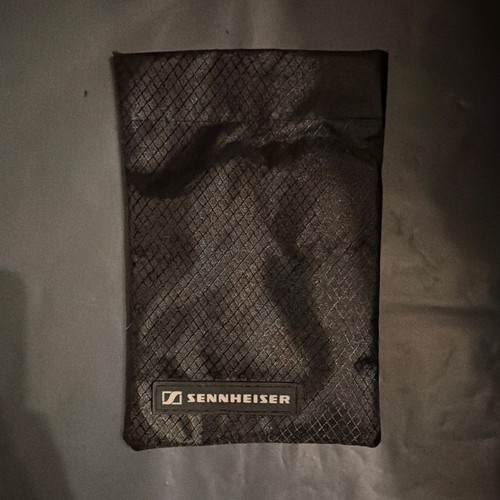 Sennheiser pouch case - sennheiser,