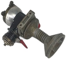 Vintage Model Airplane Pulse