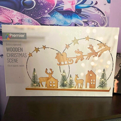 Premier wooden christmas scene - christmas,