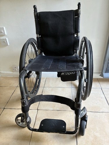 Progeo manual wheelchair - manual,
