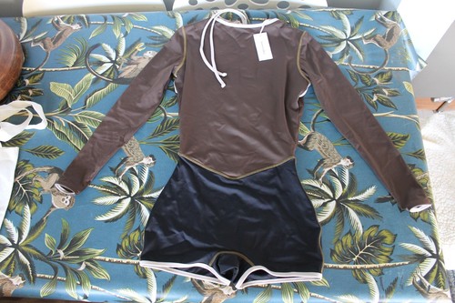 Nwt noserider surf club - nwt,