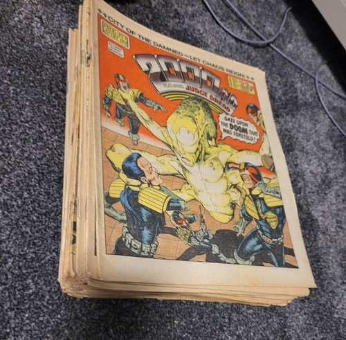 Vintage 2000ad comics - vintage, job