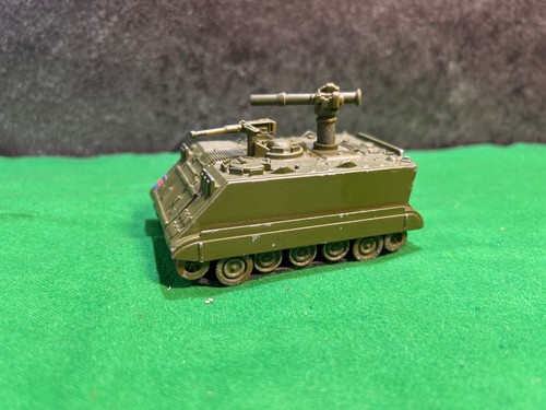Ertl armoured personnel - ertl,