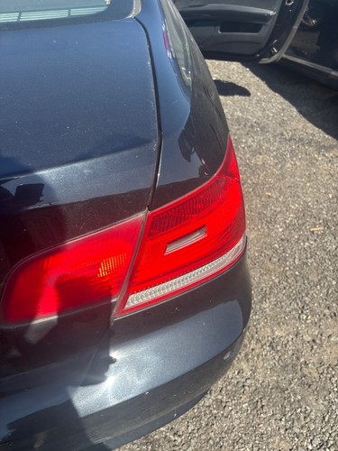 Rear tail light assembly right - tail,