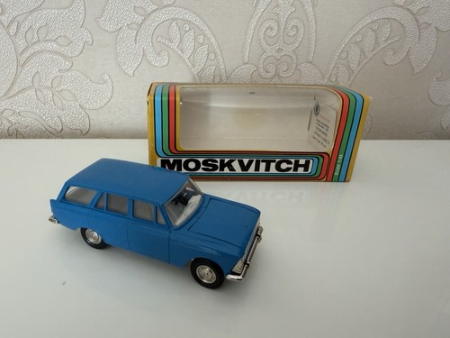 Vintage ussr moskvitch 427 - 427, a4