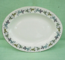 Vintage Royal Doulton Burgundy bone china oval serving platter - 33.5 cm (13")