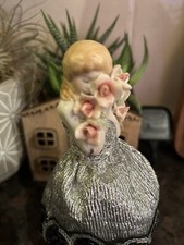 Reproduction Porcelain Pin