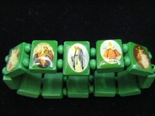 Wooden Kitsch Religious Jesus Saints Elasticated GREEN Bracelet Wristband NEW