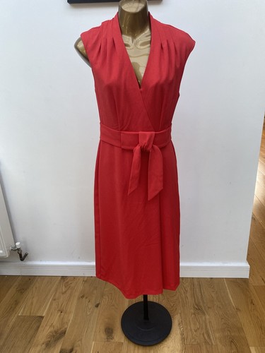 Gok wan bright red neck - gok, v