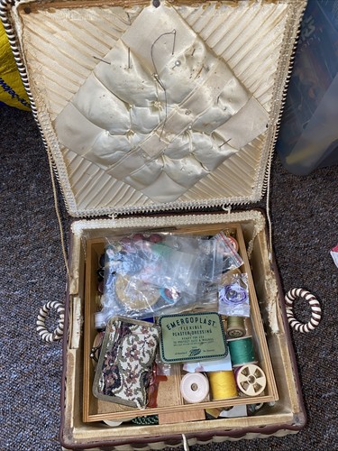 Vintage sewing box - vintage,