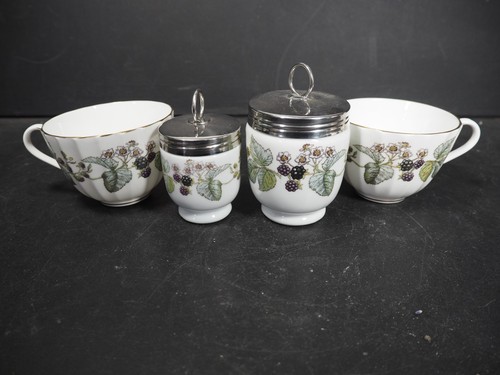 Royal worcester egg - royal,