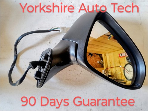 Toyota verso drivers - toyota, side