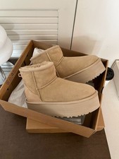 2025 UK Women's Shoes UGG CLASSIC MINI PLATFORM Sheepskin Ankle Boots