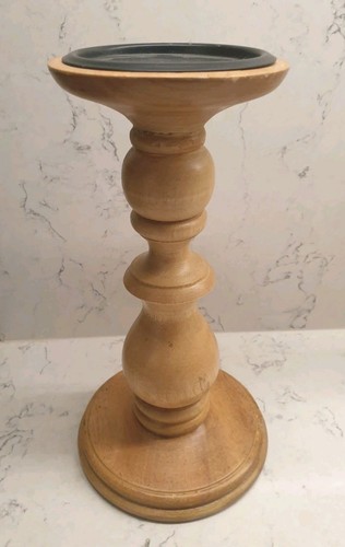 Wooden pillar candle - , holder-