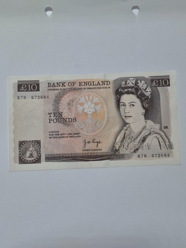 Ten pound note - , of