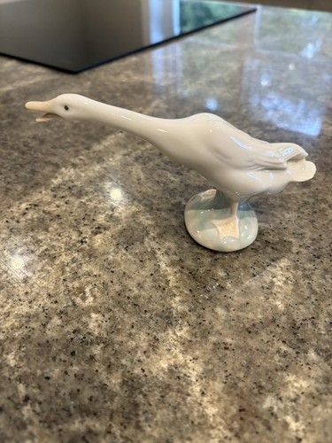 Lladro porcelain vintage - vintage, goose