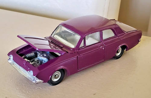 Dinky 130 ford corsair - dinky,