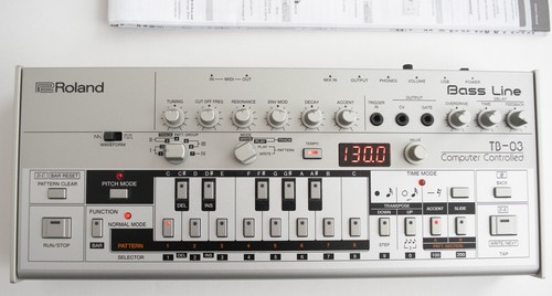 Roland boutique bass - roland,