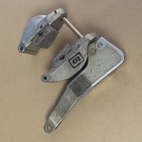 Aston martin amv8 handbrake - aston,