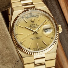 Rolex Day-Date Oysterquartz 36mm 1978 Box & Rolex Service Papers 18k Ref. 19018