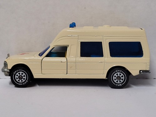 Siku mercedes ambulance - mercedes,