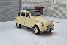 Citroen Charleston 2CV Beige 1:24 Scale Car