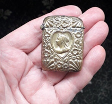 BRASS  QUEEN VICTORIA HEART VESTA CASE MATCH STRIKE