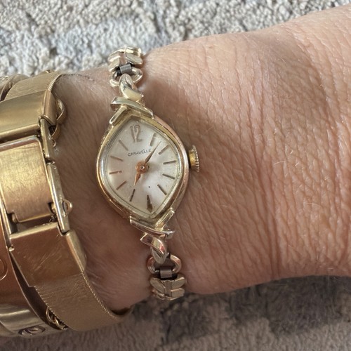 Caravelle wristwatch 17j - caravelle,