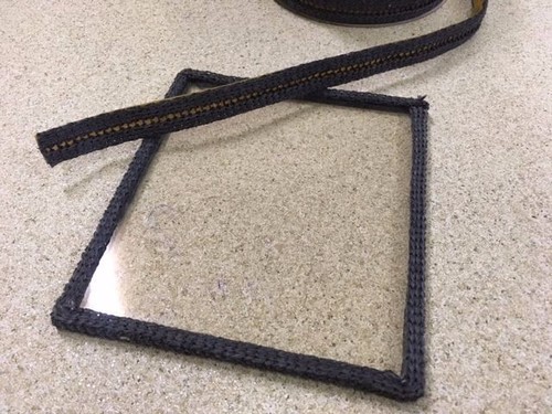 Self adhesive glass gasket - self,