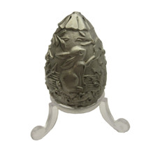 FRANKLIN MINT - DECORATIVE COLLECTABLE ORNAMENT - PEWTER STYLE EGG