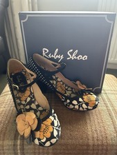 Ruby Shoo Women’s Dee Shoes Size 5 Black and Mustard Floral Design Pre-Owned