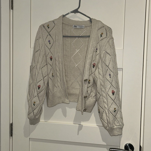 Zara beige neck cable knit - v-neck, cable-knit