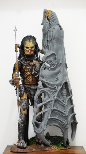 Massive alien queen skull - massive,