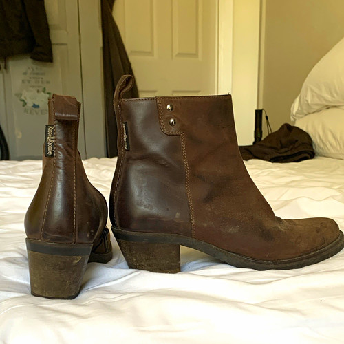 Russell bromley brown - russell, &