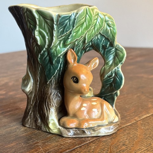 Hornsea fauna vase with - hornsea,