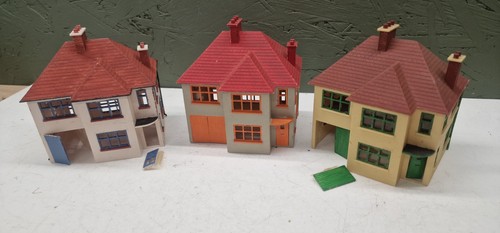 Houses plastic - tlc),