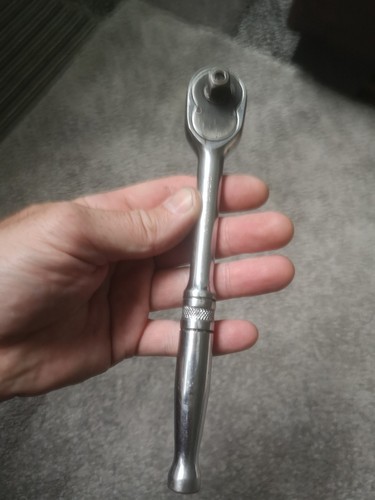 Halfords ratchet - 3/8, ratchet.