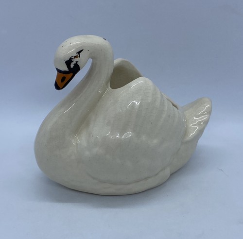 Vintage small white dartmouth - small,