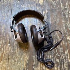 Vintage Realistic Custom Pro