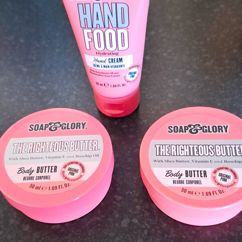 Soap glory hydrating gift - &,
