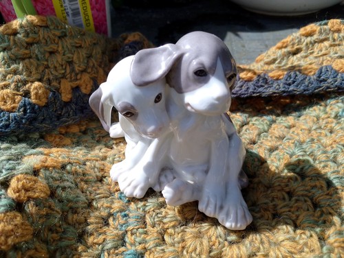 Heubach pointer pups - pointer, figurine