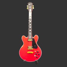 Miniature Guitar - BB King Red Lucille Gibson - Model Guitar Inc Stand