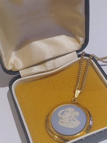 Wedgewood blue jasper cupid - wedgewood,
