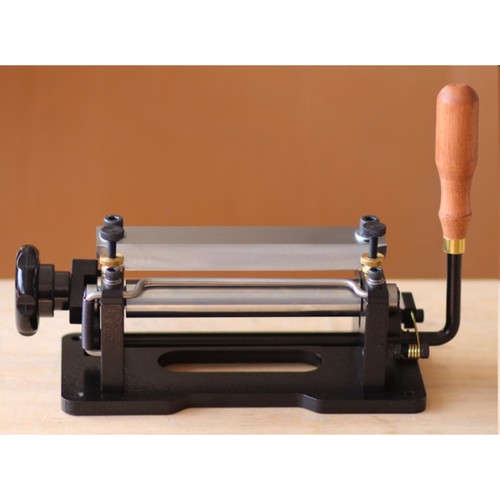 Skiver paring shovel skin - skiver,