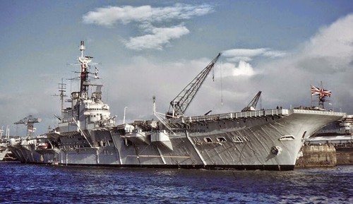 Royal navy carrier hms centaur - royal,