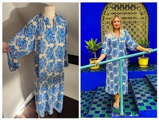 Zara Bloggers Blue White Tile