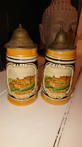 Two small vintage goar - two,
